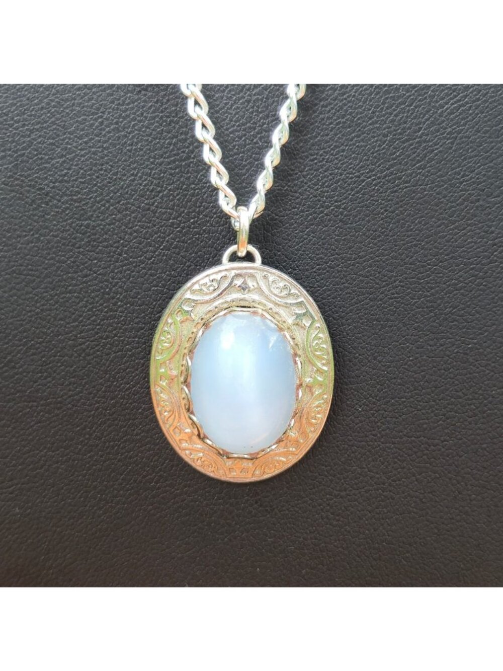 Vintage Necklace Oval Blue Chalcedony Pendant Ornate Etched Design Silver tone - Picture 7 of 11